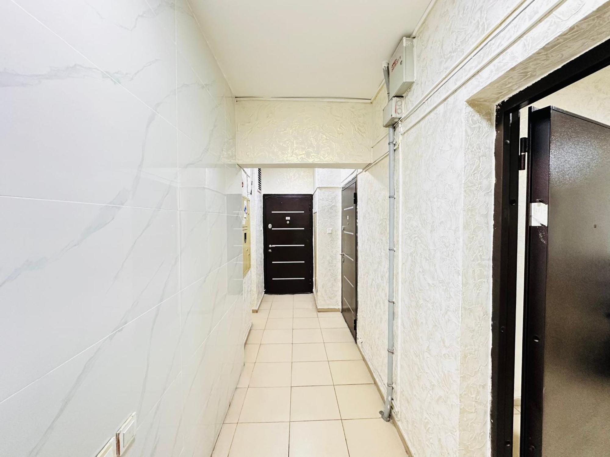 Квартира Для Большой Семьи Almaty Ngoại thất bức ảnh