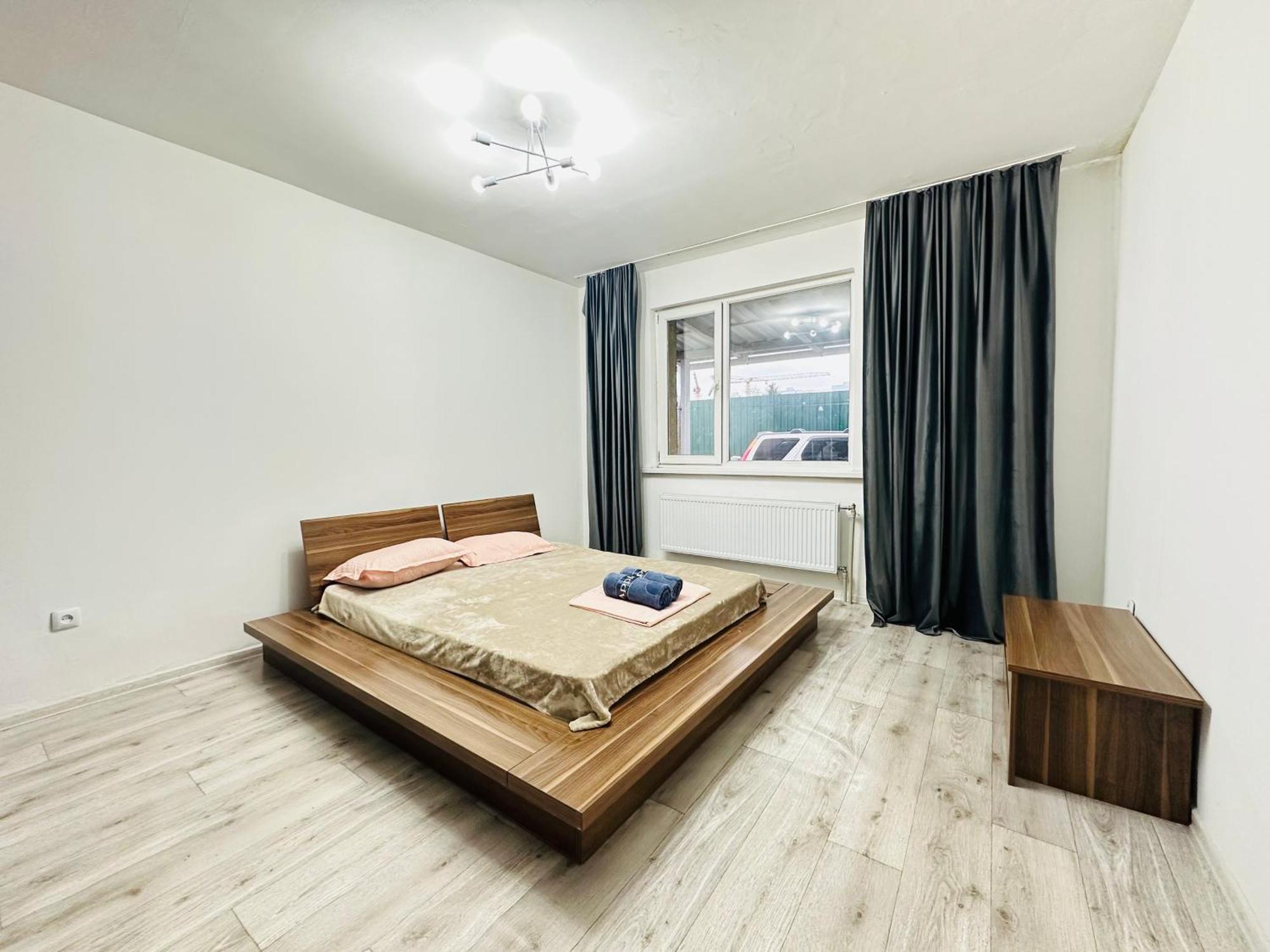 Квартира Для Большой Семьи Almaty Ngoại thất bức ảnh